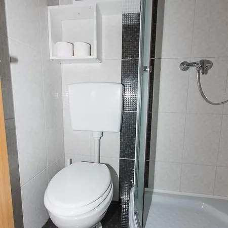 Apartmani Barisic Apartment *