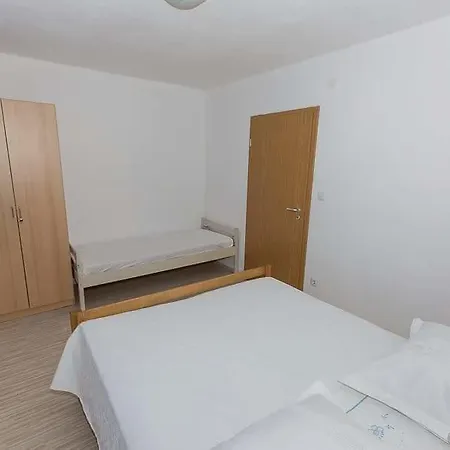 Apartmani Barisic * Brodarica (Sibenik-Knin)