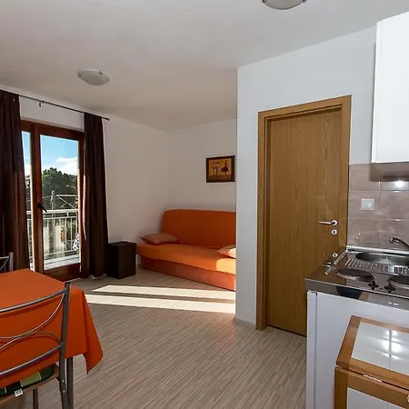 Apartmani Barisic * Brodarica (Sibenik-Knin)