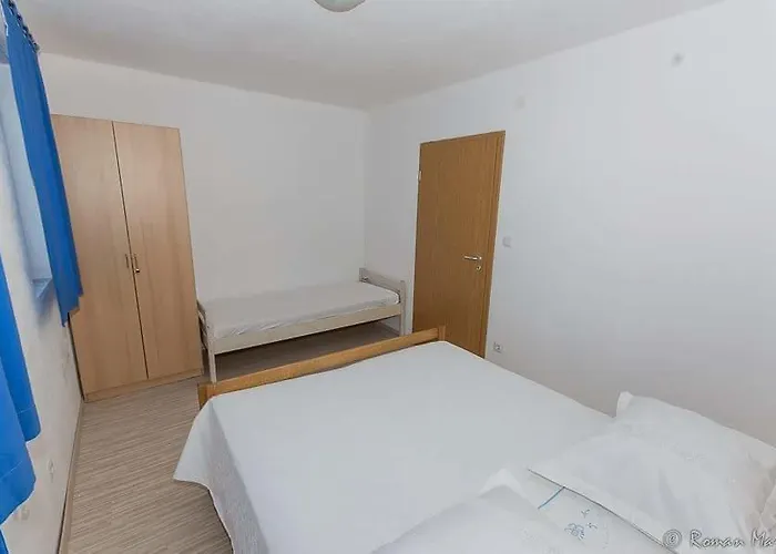 Barisic * Brodarica (Sibenik-Knin)